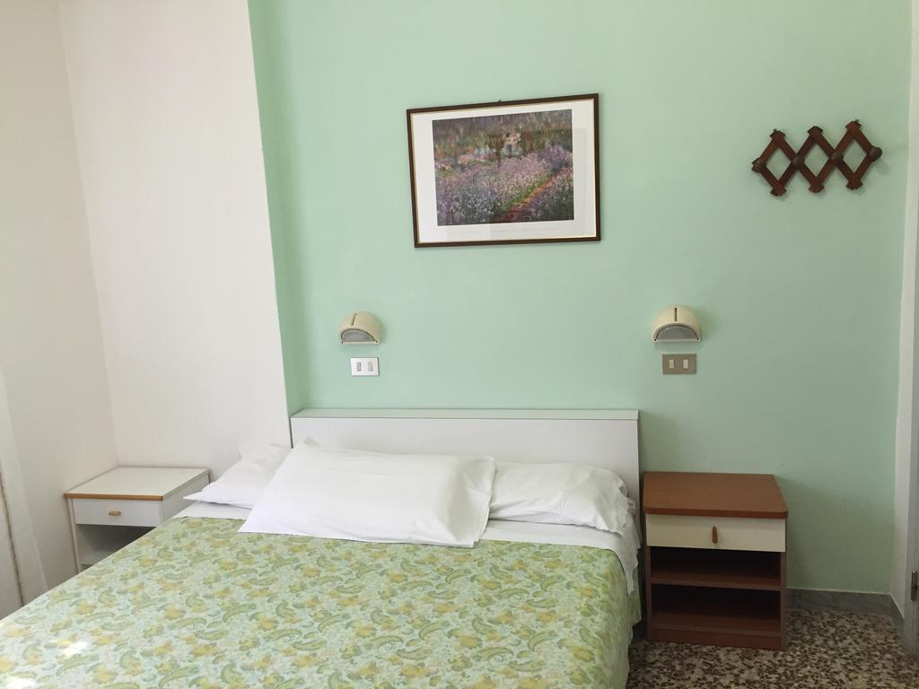 Hotel Toledo Rimini Room photo
